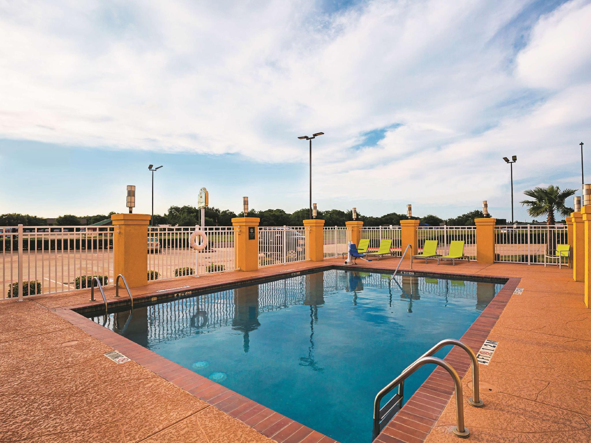 La Quinta By Wyndham Port Lavaca Hotell Exteriör bild